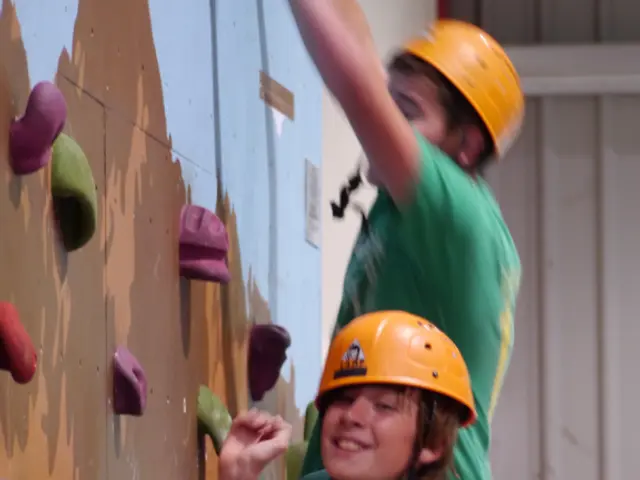 Fire-stricken Royal Resort in Las Vegas set for demolition